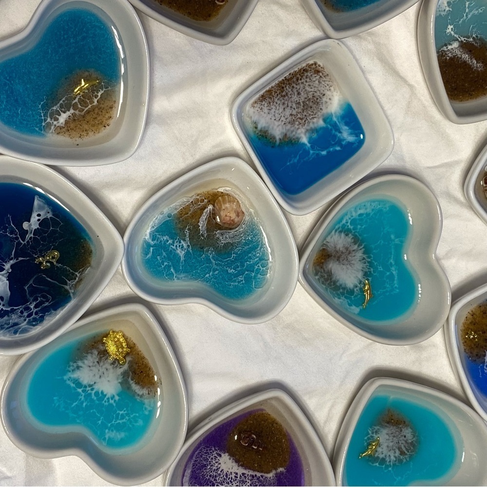 6 for$20♥️Ocean resin trinket dish. I’ll pick one at random for you. - Picture 11 of 12